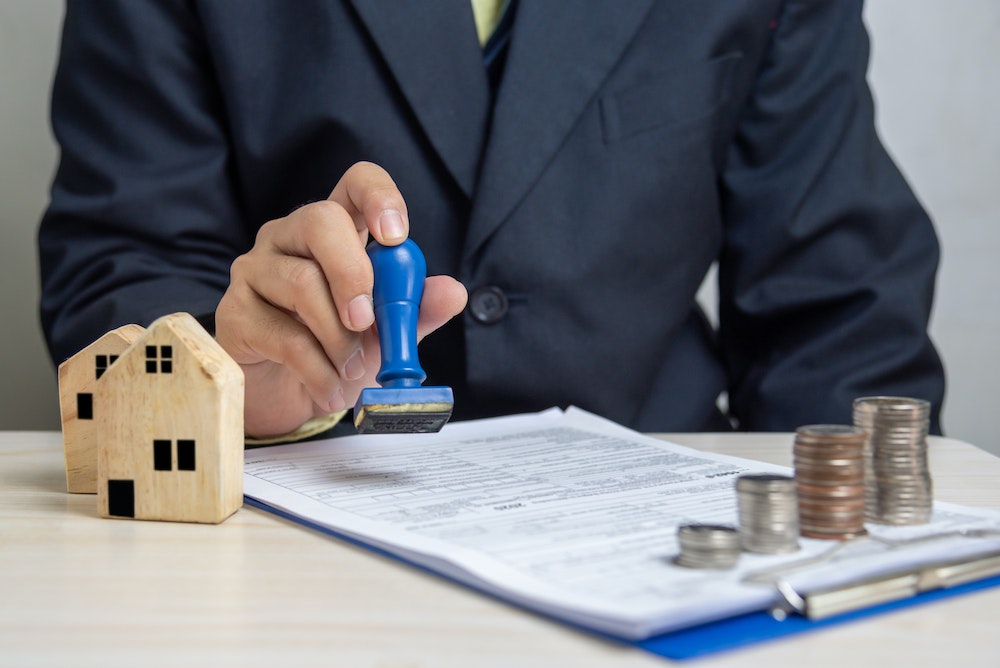 Comment obtenir un prêt immobilier après un refus pour un projet d'acquisition de logement social ?