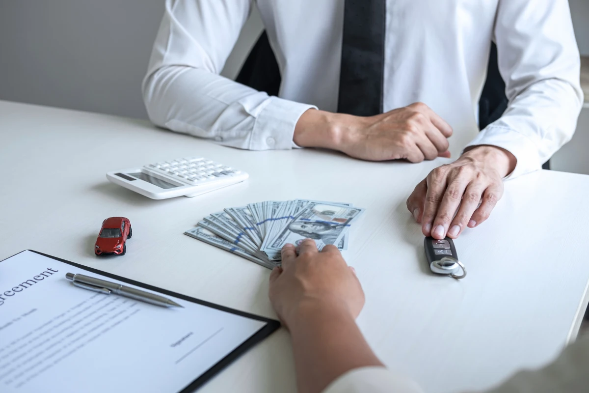 Le contrat de location de voiture : les principales clauses à connaître
