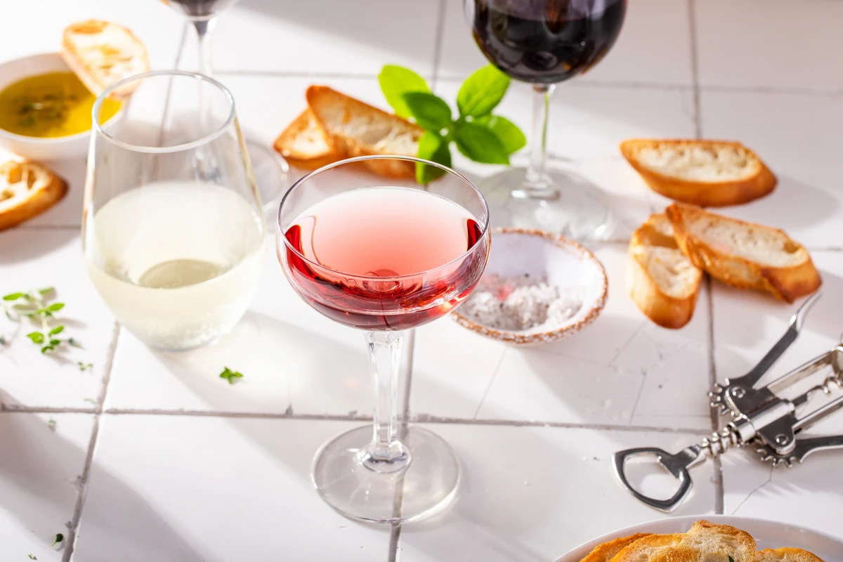 Sécuriser vos achats de coffrets de vin : guide juridique pour des transactions sans accroc