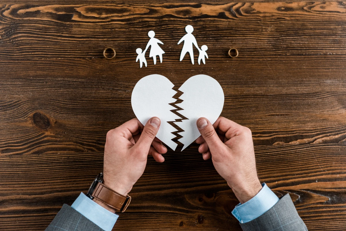 Divorce et patrimoine commun : Démêler l'écheveau financier d'une séparation
