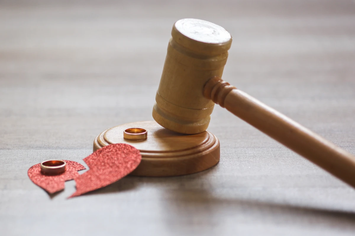 Divorce et protection des conjoints : Préserver vos droits dans la tourmente