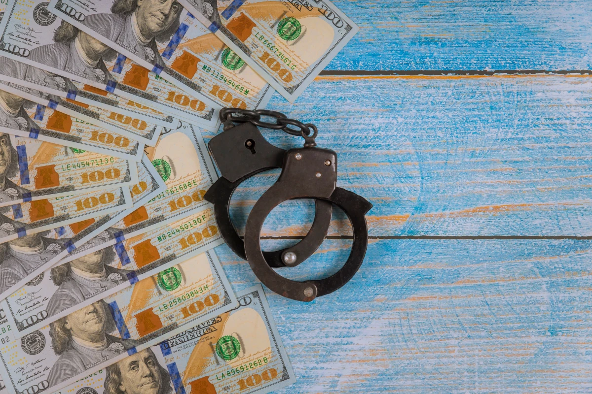 La Criminalité Financière Dévoilée : Enjeux et Subtilités de la Qualification Juridique