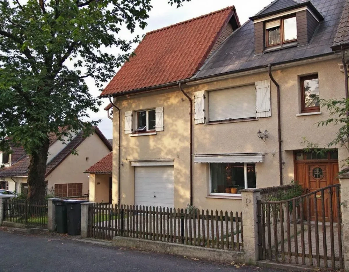 Fiscalité des SCPI vs Immobilier Direct : Stratégies d'Optimisation pour Investisseurs Avertis
